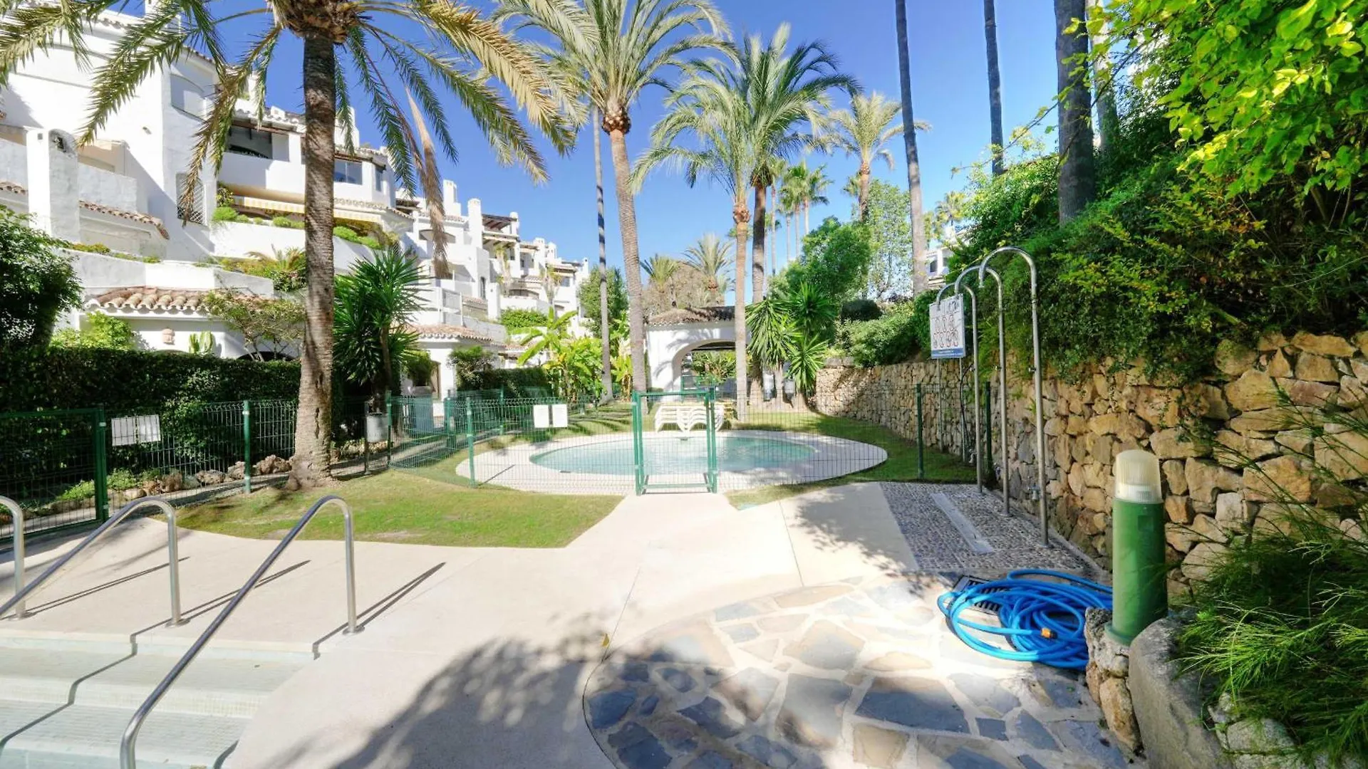 2033 Modern 3 Bed Large Terrace With Sun Loungers Lägenhet Marbella