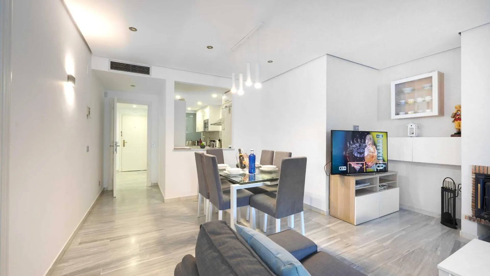 2033 Modern 3 Bed Large Terrace With Sun Loungers Lägenhet Marbella