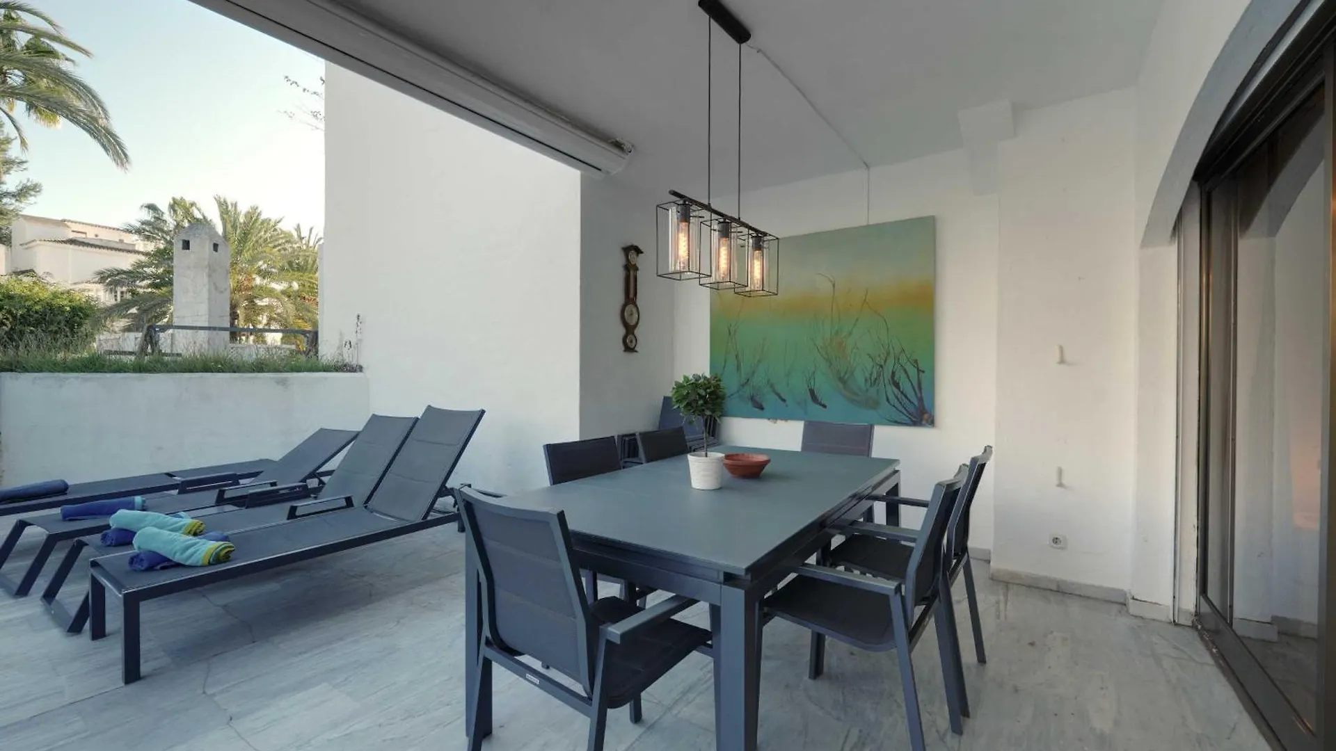 2033 Modern 3 Bed Large Terrace With Sun Loungers Lägenhet Marbella 0*,