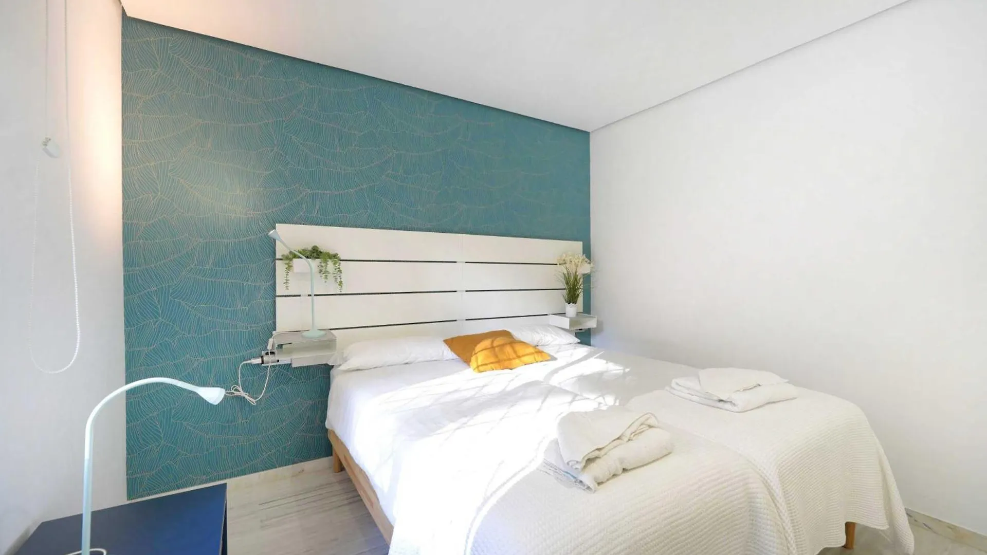 2033 Modern 3 Bed Large Terrace With Sun Loungers Lägenhet Marbella